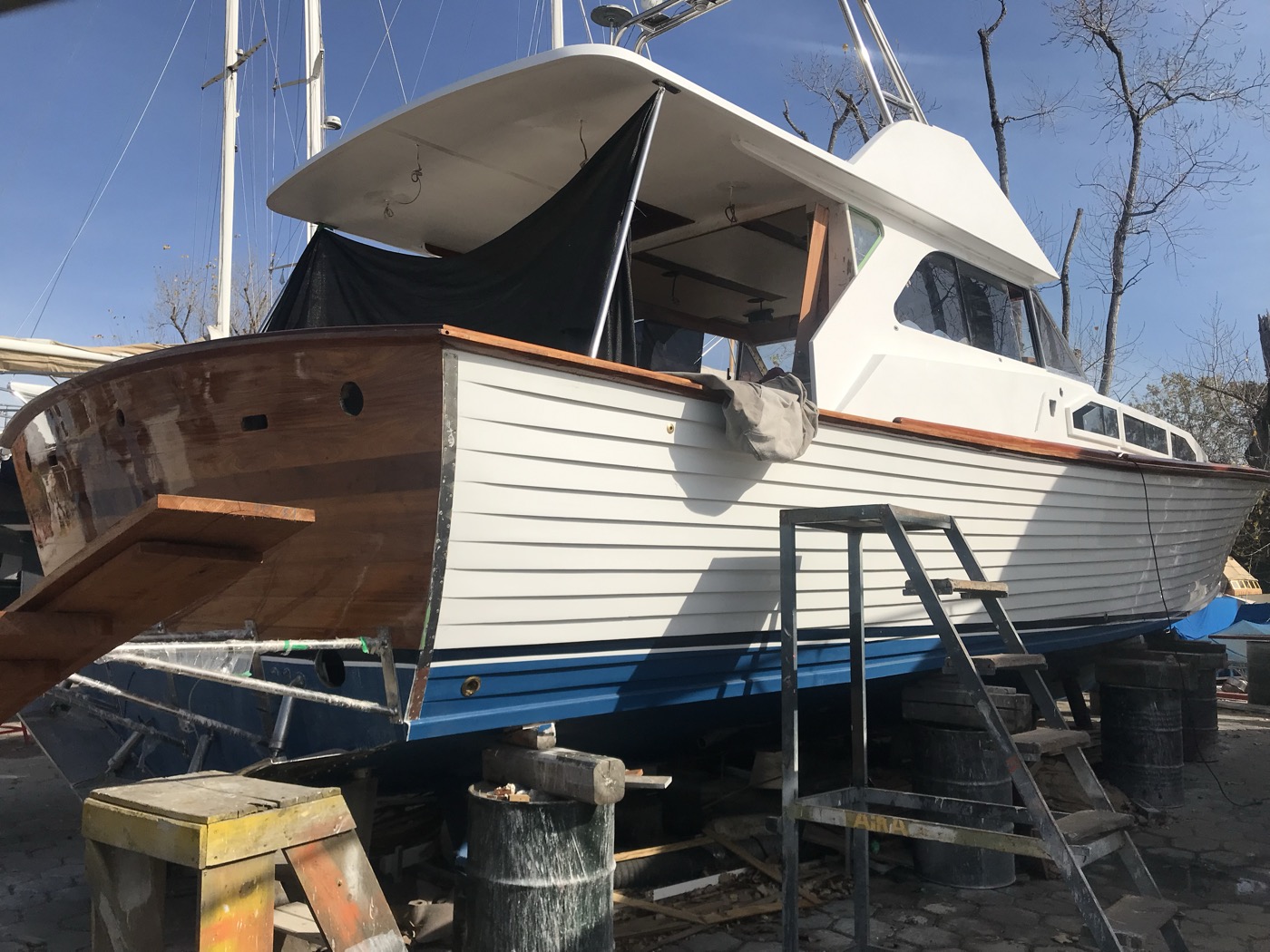 Crucero clásico de madera